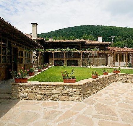 The House With The Vine Guest House Zjeravna Exteriör bild